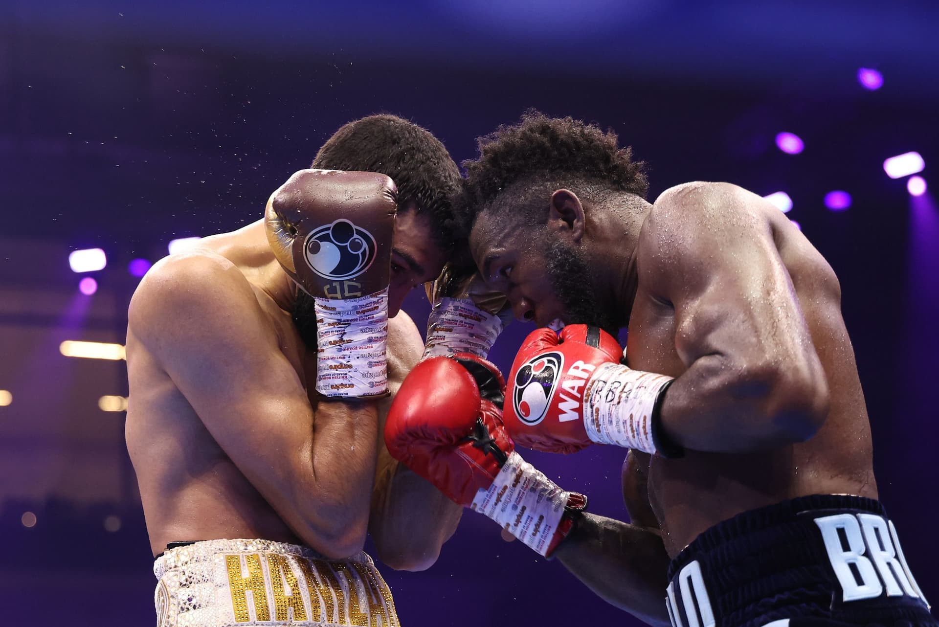 Hamzah Sheeraz refuses to discuss Canelo Alvarez after 'mistake' in Carlos Adames buildup
