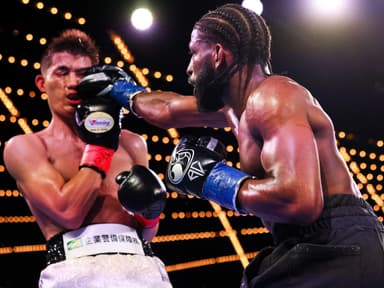 Andy Cruz Batters, Drops Hironori Mishiro To Win By 5th-Round TKO