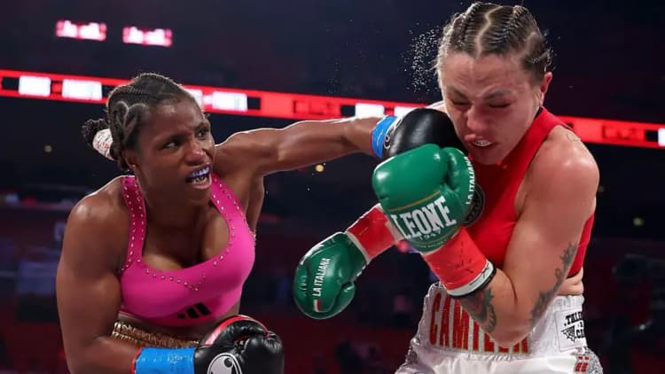 SHAKUR STEVENSON ELOGIA A CAROLINE DUBOIS TRAS UNA ACTUACIÓN DOMINANTE