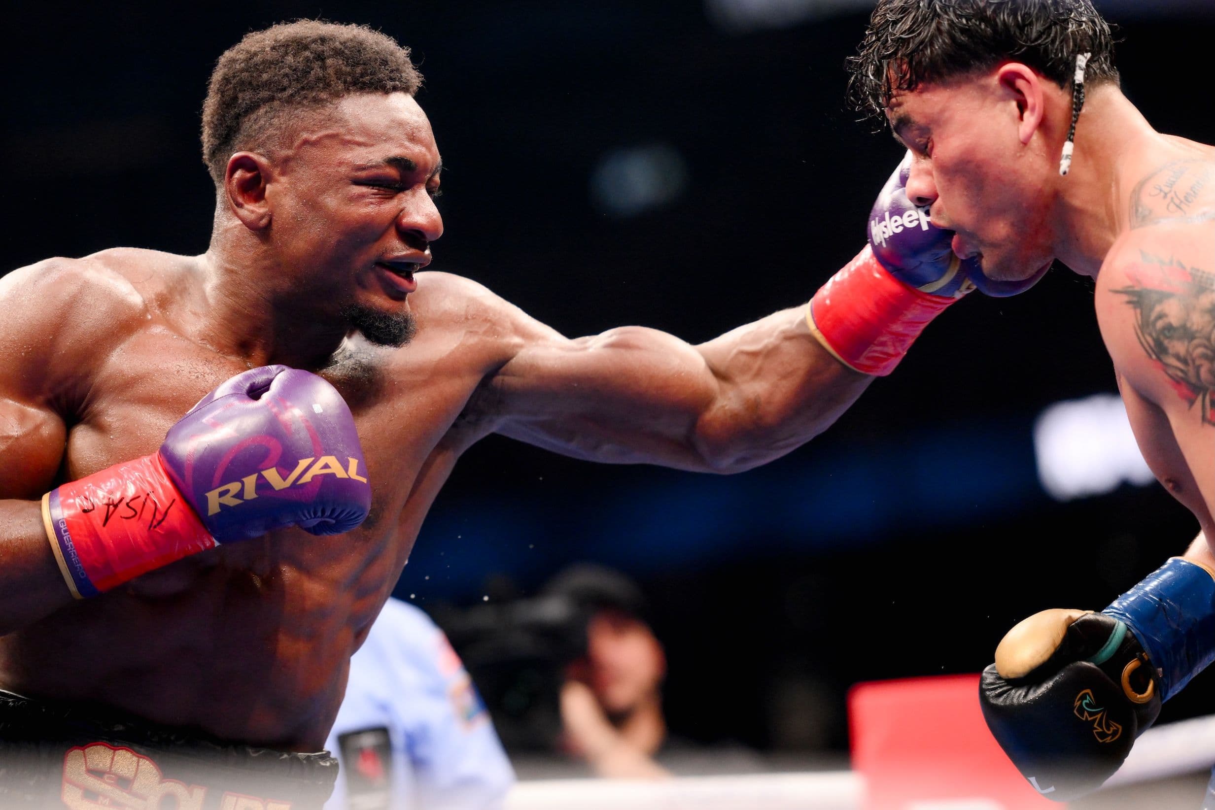 クリスチャン・ムビリ、正規スーパーミドル級世界王者に昇格