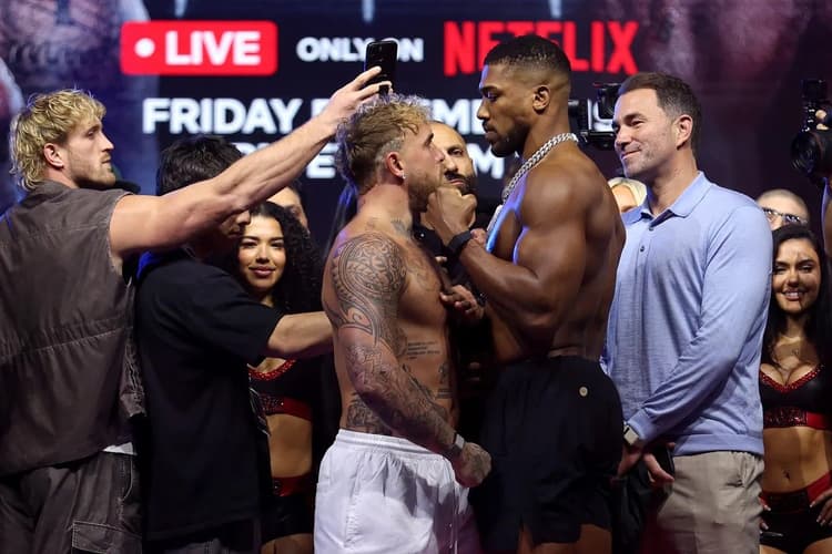 Anthony Joshua envoie un message glaçant à Jake Paul lors de la pesée cérémoniale