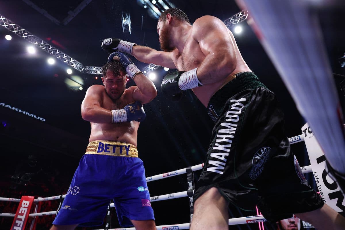 allen-makhmudov-fight (2).jpg