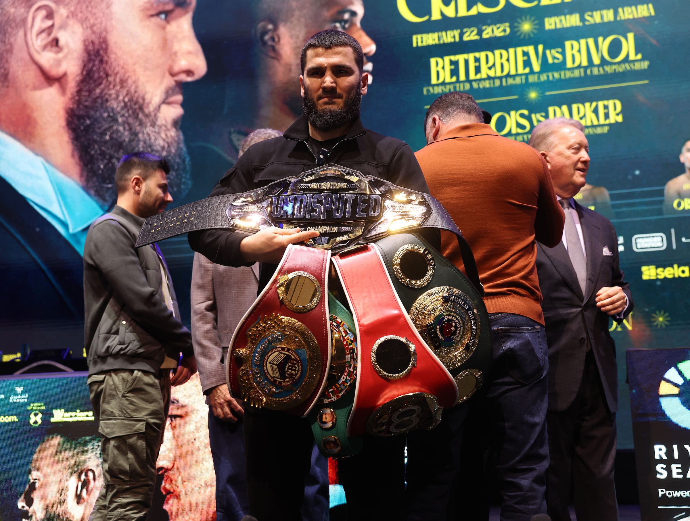 artur-beterbiev (5).jpg