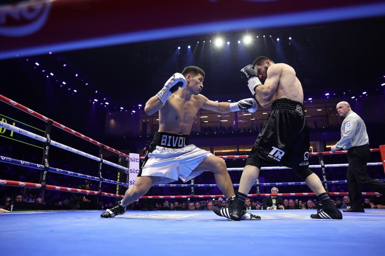 bivol-beterbiev-rematch (13).jpg