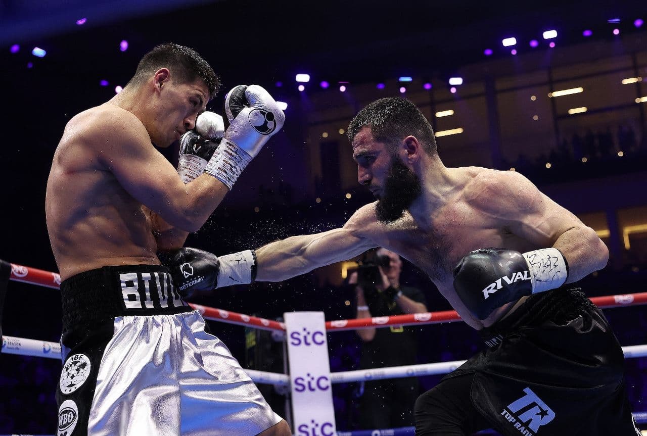 bivol-beterbiev-rematch (29).jpg