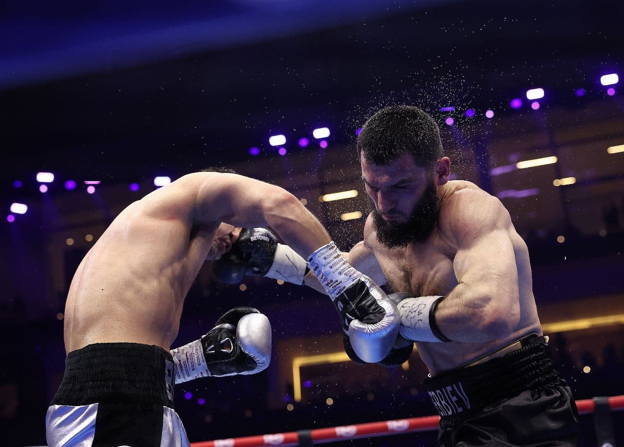 bivol-beterbiev-rematch (3).jpg
