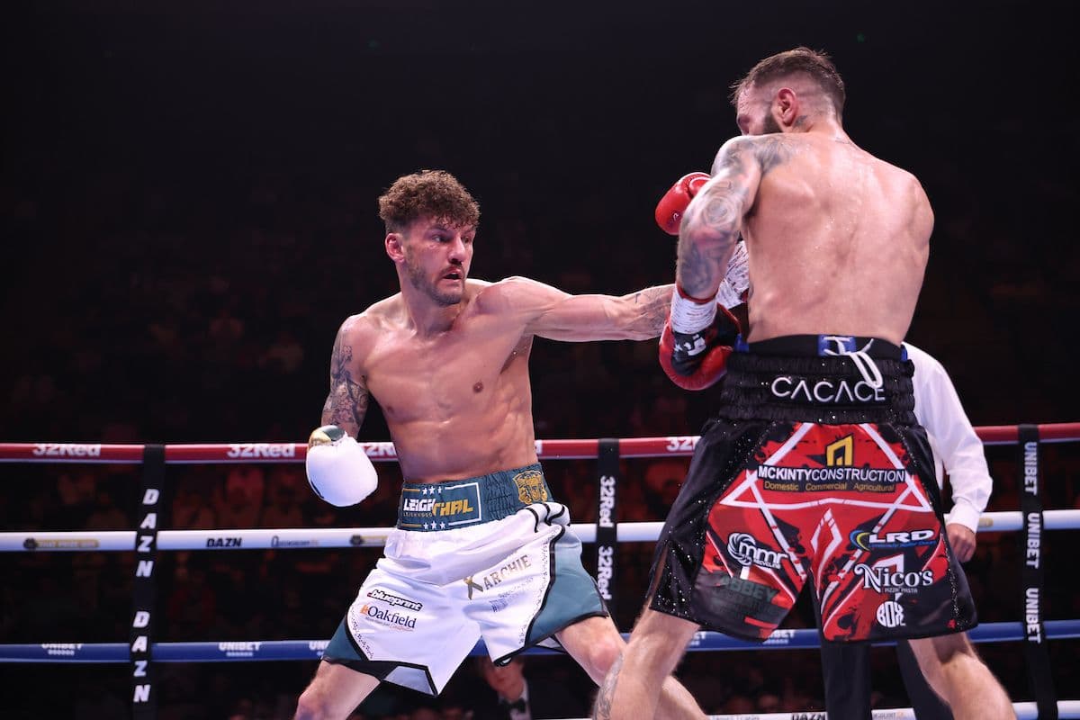 cacace-wood-fight (15).jpg