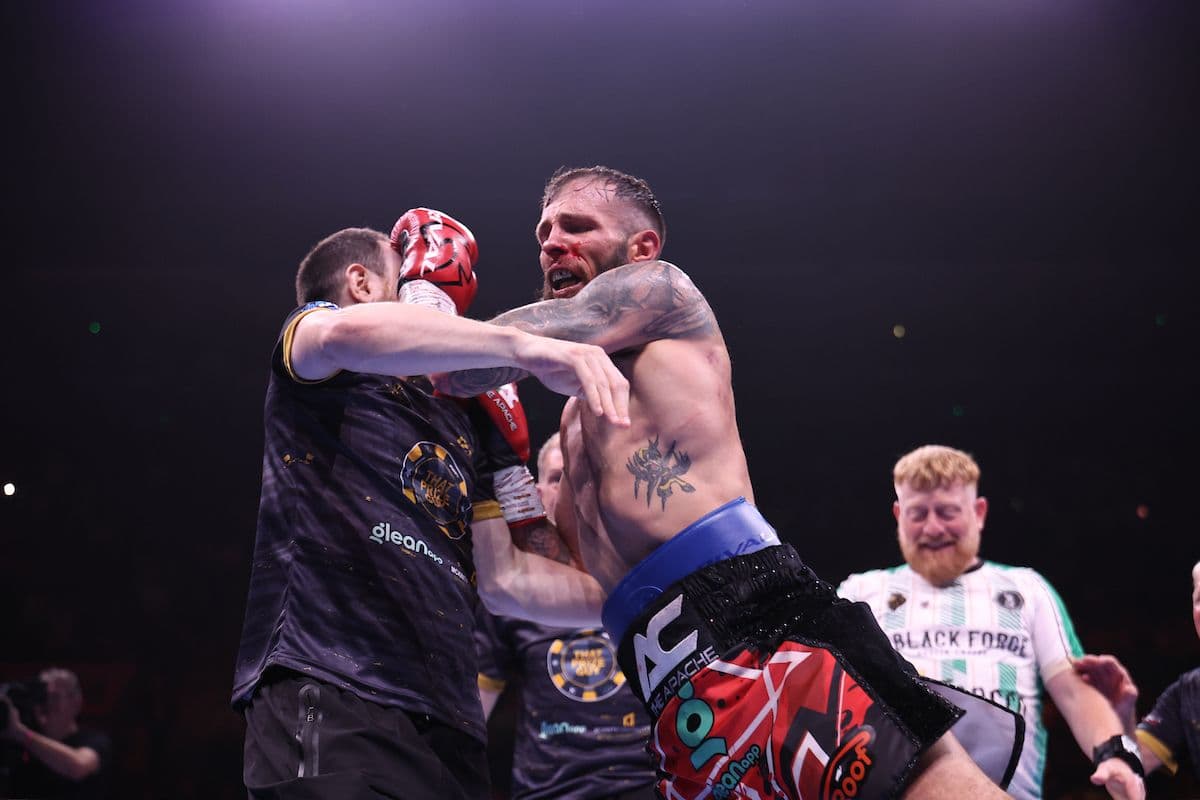 cacace-wood-fight (37).jpg