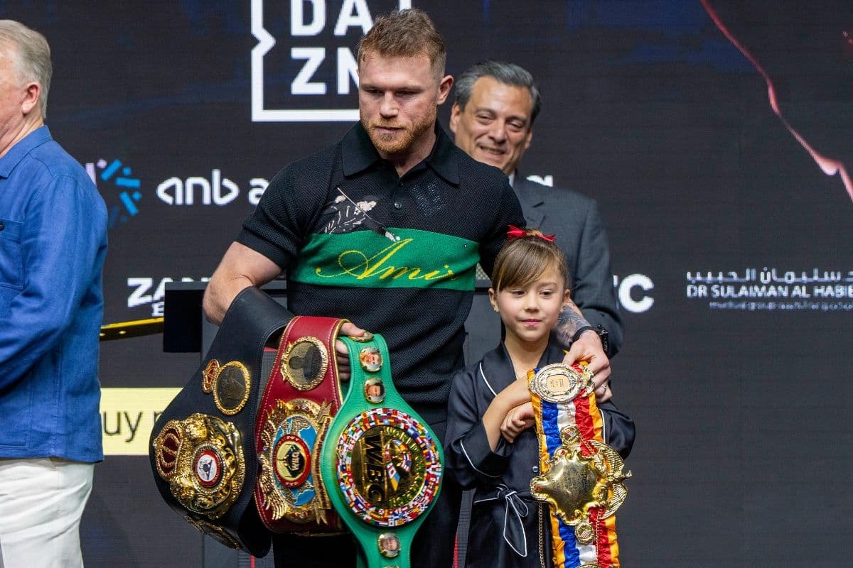 canelo-alvarez (1).jpg