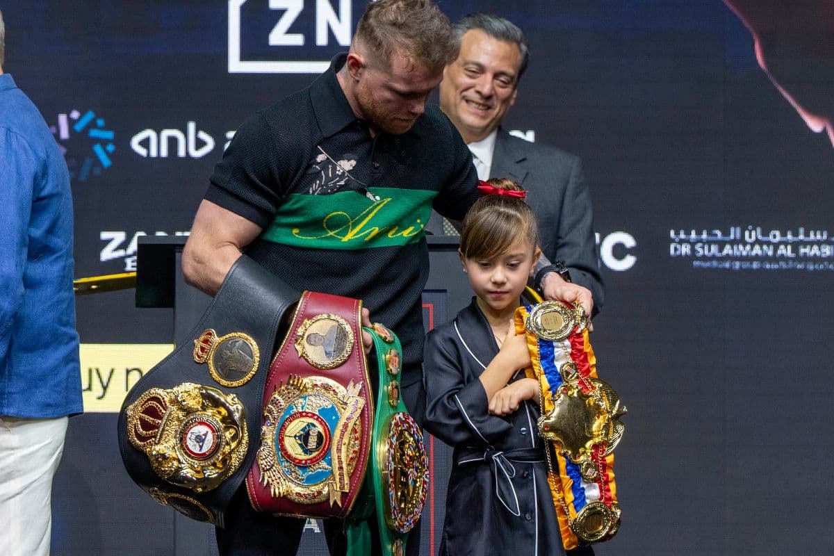 canelo-alvarez (8).jpg