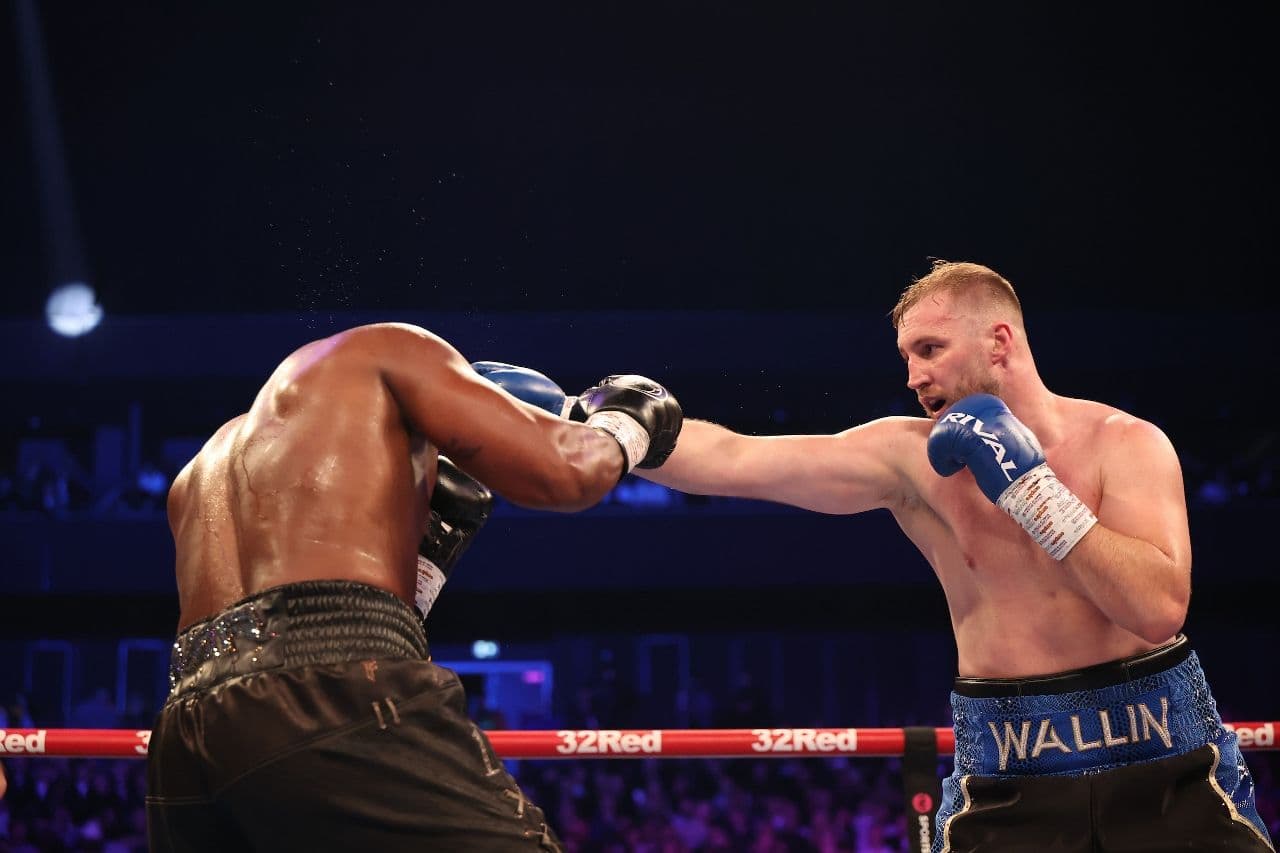chisora-wallin-fight (11).jpg
