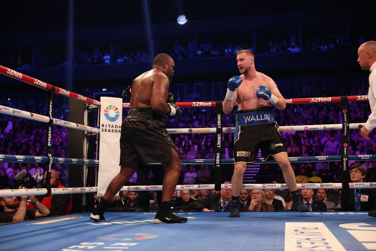 chisora-wallin-fight (20).jpg