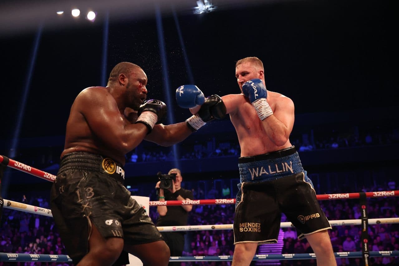 chisora-wallin-fight (43).jpg