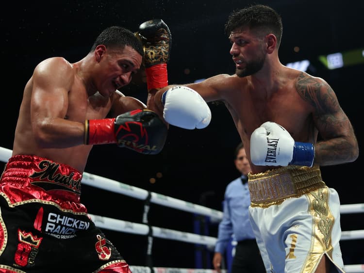 Joe Cordina domine Gabe Flores et se positionne pour un affrontement contre Abdullah Mason