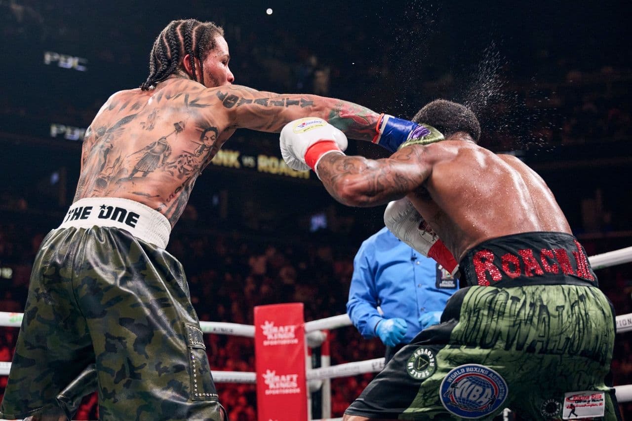 davis-roach-fight (19).jpg