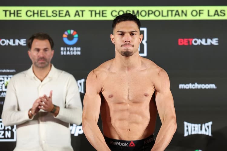 メルカド「モランは俺をただのガキだと思ってる。誰とも戦ってないってな。けど、俺は序盤でKOして黙らせる」