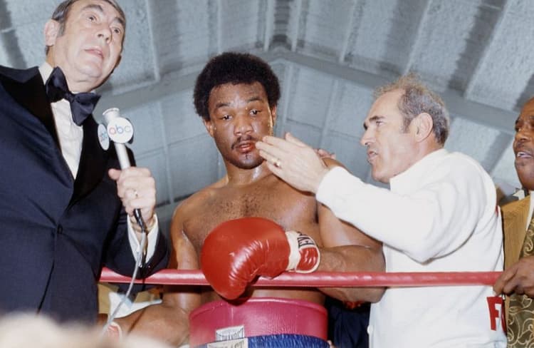 George Foreman a qualifié le combat acharné contre Ron Lyle de “l’un de mes plus grands moments en boxe