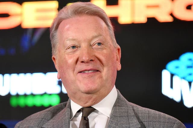 Frank Warren Receives Lifetime Achievement Award For Services To Boxing