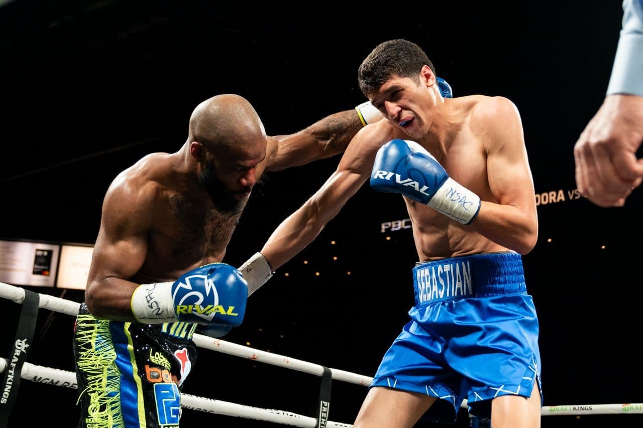 fundora-booker-fight (20).jpg