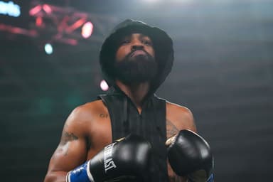 Gary Russell Jr. mettra fin à trois ans d'absence en affrontant Hugo Castaneda sur la sous-carte du combat Pacquiao-Barrios le 19 juillet.