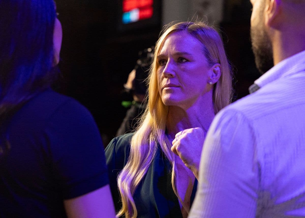 holly-holm (1).jpg