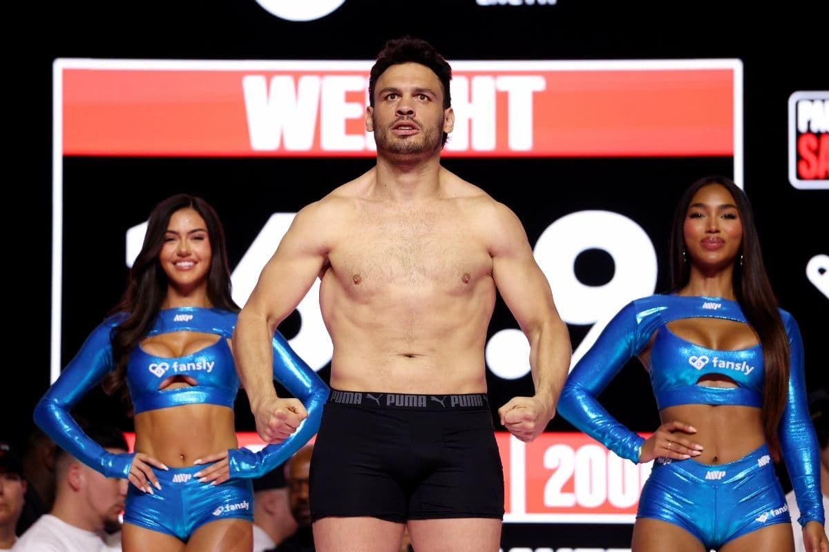julio-cesar-chavez-jr (2).jpg