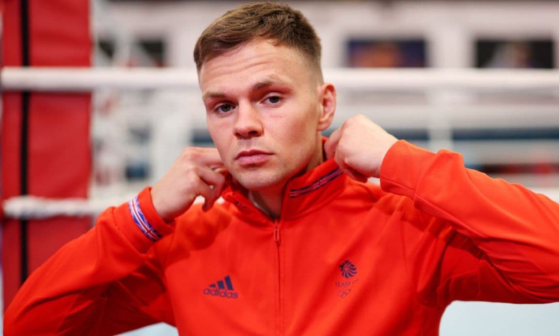 Lewis Richardson Used To Sell Pies At Portman Road, Now He's Fighting In The Middle Of The Pitch