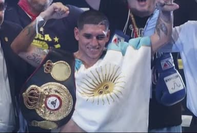 Fernando Martinez Gets Off The Canvas To Retain WBA 115-Pound Title In Bruising Kazuto Ioka Rematch