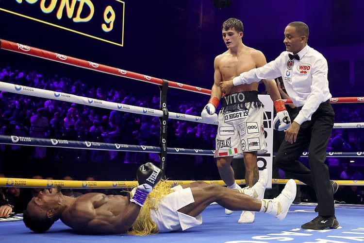 Vito Mielnicki Jr. Drops, Stops Samuel Nmomah Late In 9th Round On The Ring IV Card