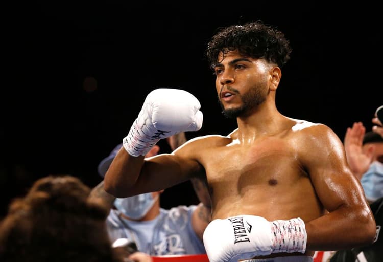 Comment Raymond Muratalla peut-il battre Andy Cruz et que cela représenterait-il ?