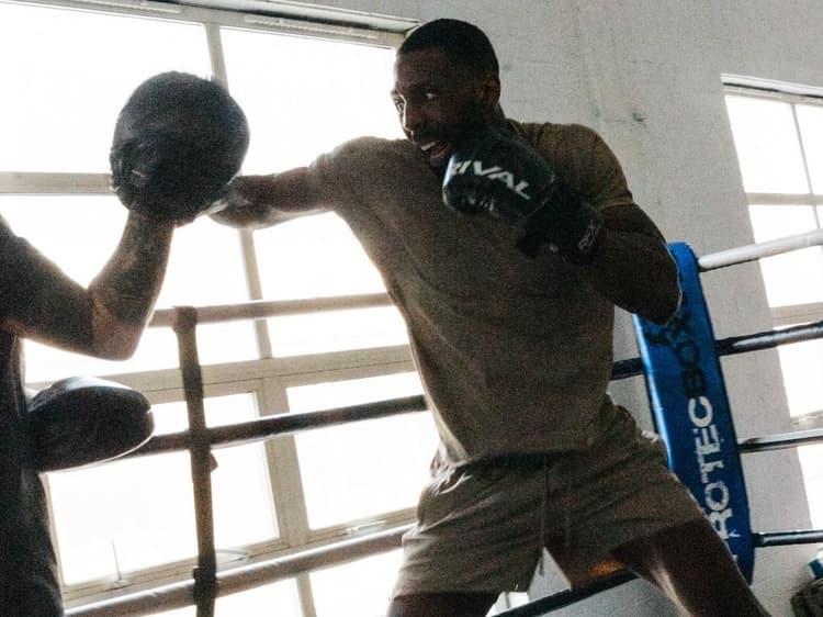 Shakiel Thompson prêt à briller sur la grande scène : « Montrez pourquoi tout le monde parle de lui »