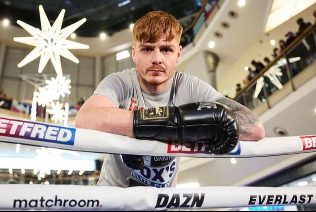 Troy Jones' Trainer Lee Beard On Ezra Taylor Fight: 'The Bigger The Step, The More You Get'