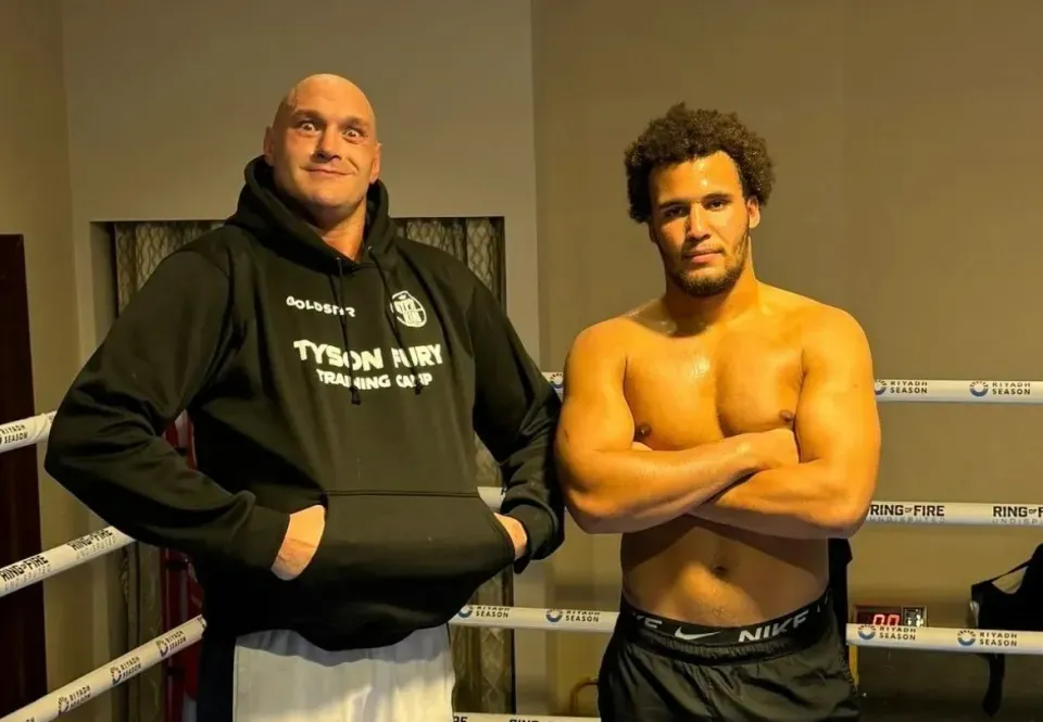 Tyson Fury soutient que Moses Itauma va « détruire » le « vieux » Oleksandr Usyk