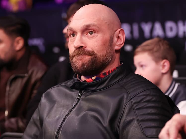 Tyson Fury officialise son retour en 2026 : « Absent depuis un moment, me voilà de retour »
