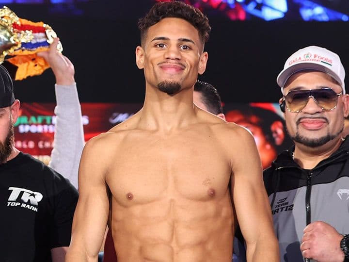 Jamaine Ortiz Out-Boxes Yomar Alamo, Cruises To Unanimous Decision On DAZN Card