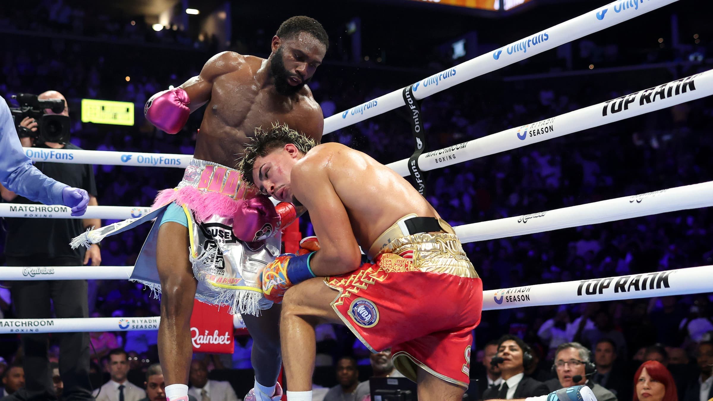 Crawford, Garcia, Ortiz, De La Hoya, Hearn react to Ennis' KO of Zayas