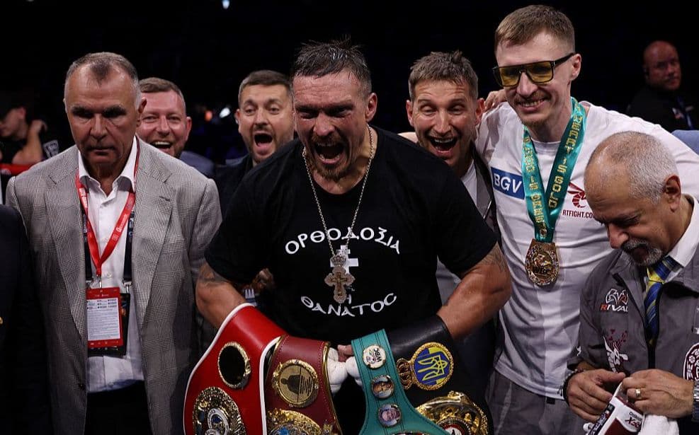 Oleksandr Usyk refuses to be drawn on next opponent as he enters final stage of career