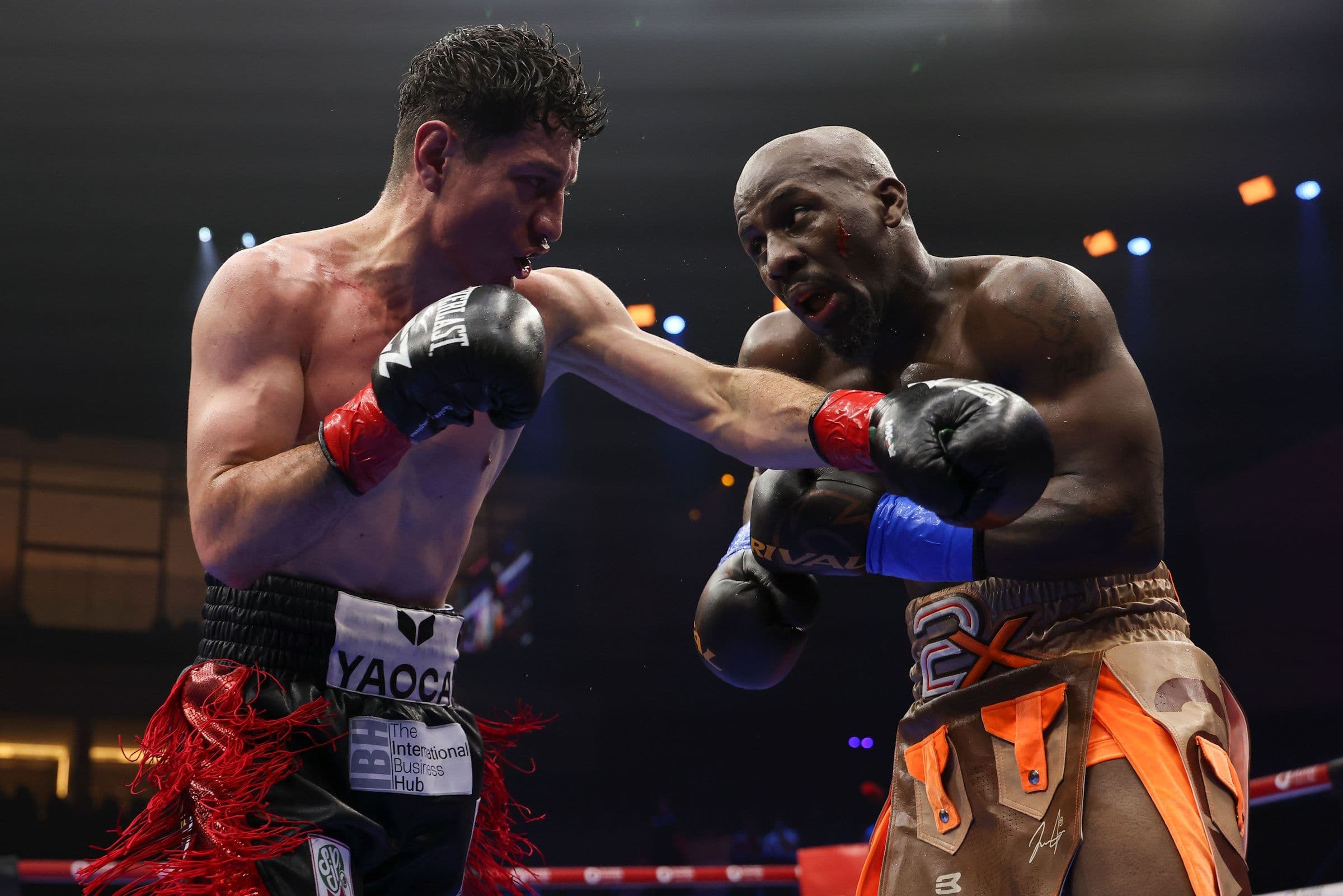 William Zepeda-Tevin Farmer Rematch, Oscar Collazo RING Championship Defense Set For March 29 In Cancun