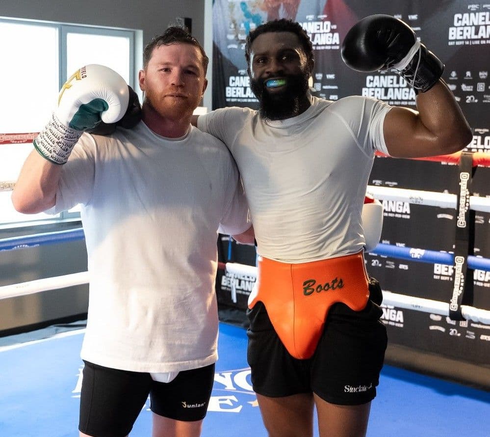 Jaron Ennis arrives for sparring with Canelo Alvarez with three weeks to go