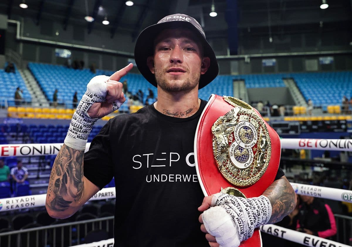 Garcia chides fellow champ Liam Paro: He's renting IBF title