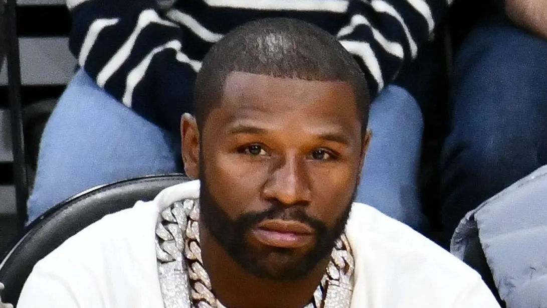 Mayweather, Others Sued Over Unpaid $105K Bill For Private Jet Use