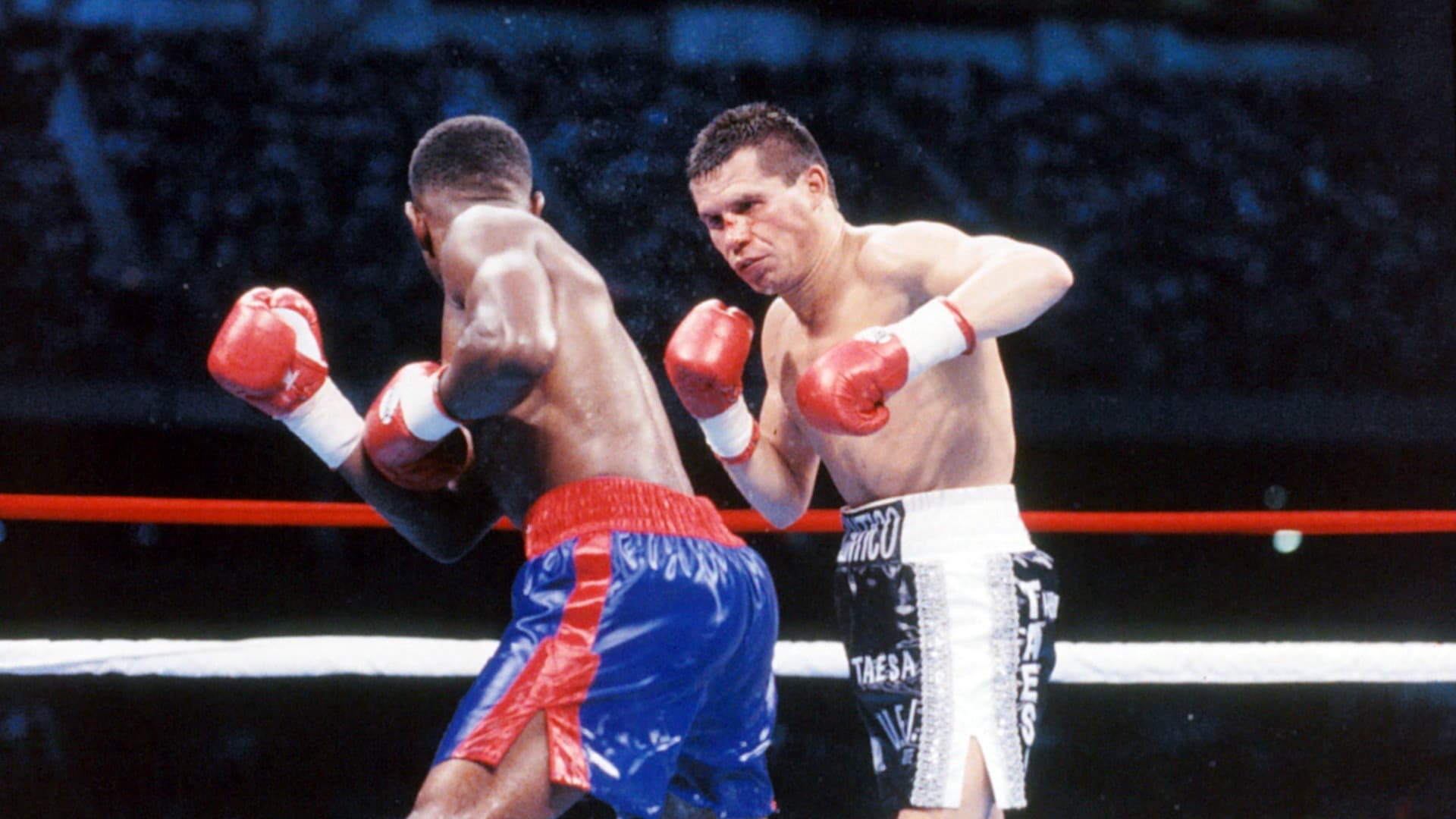 Mythical matchup poll: Who wins Julio Cesar Chavez vs. Roberto Duran?