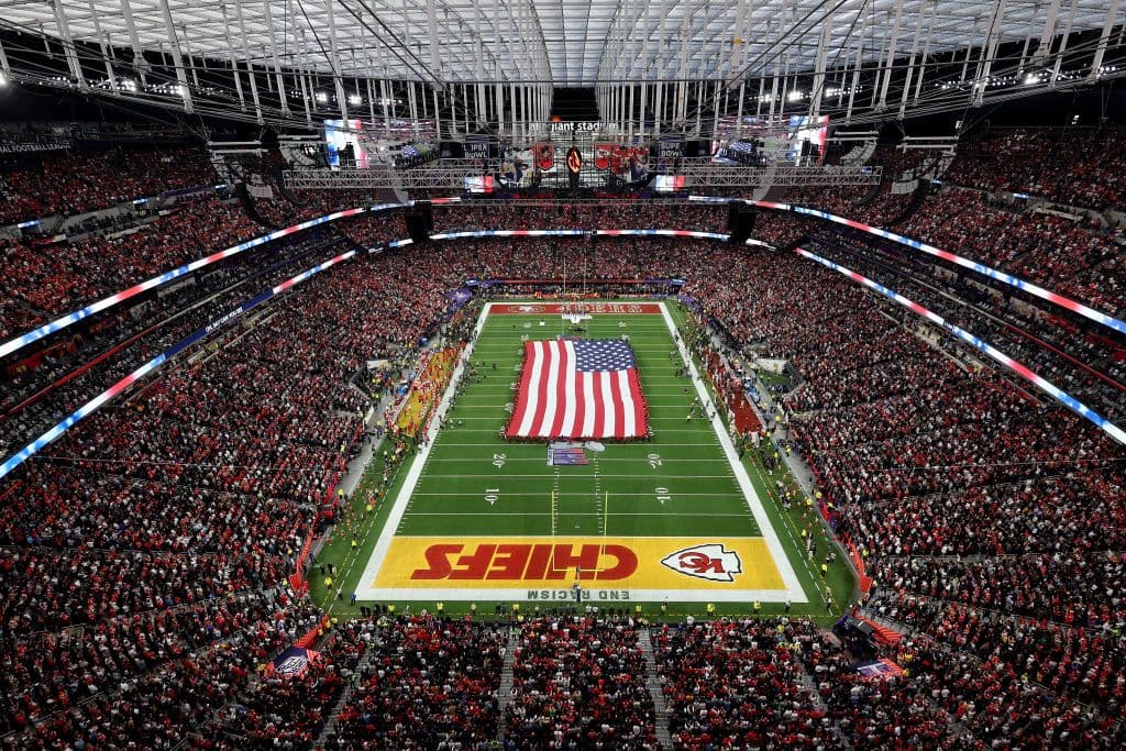 Canelo Alvarez vs. Terence Crawford: Riyadh Season Blockbuster Will Take Place in Allegiant Stadium