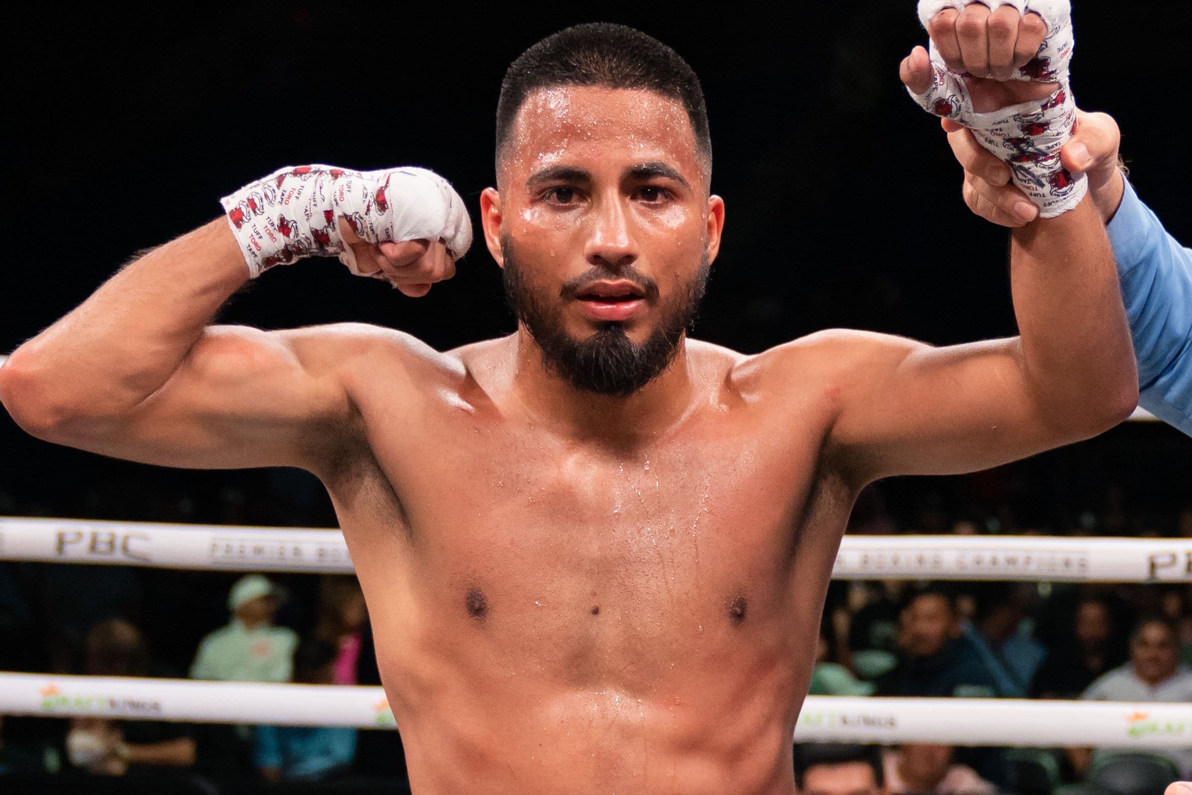 Ramon Cardenas Climbs Off Deck To Outpoint Bryan Acosta Over Ten Rounds