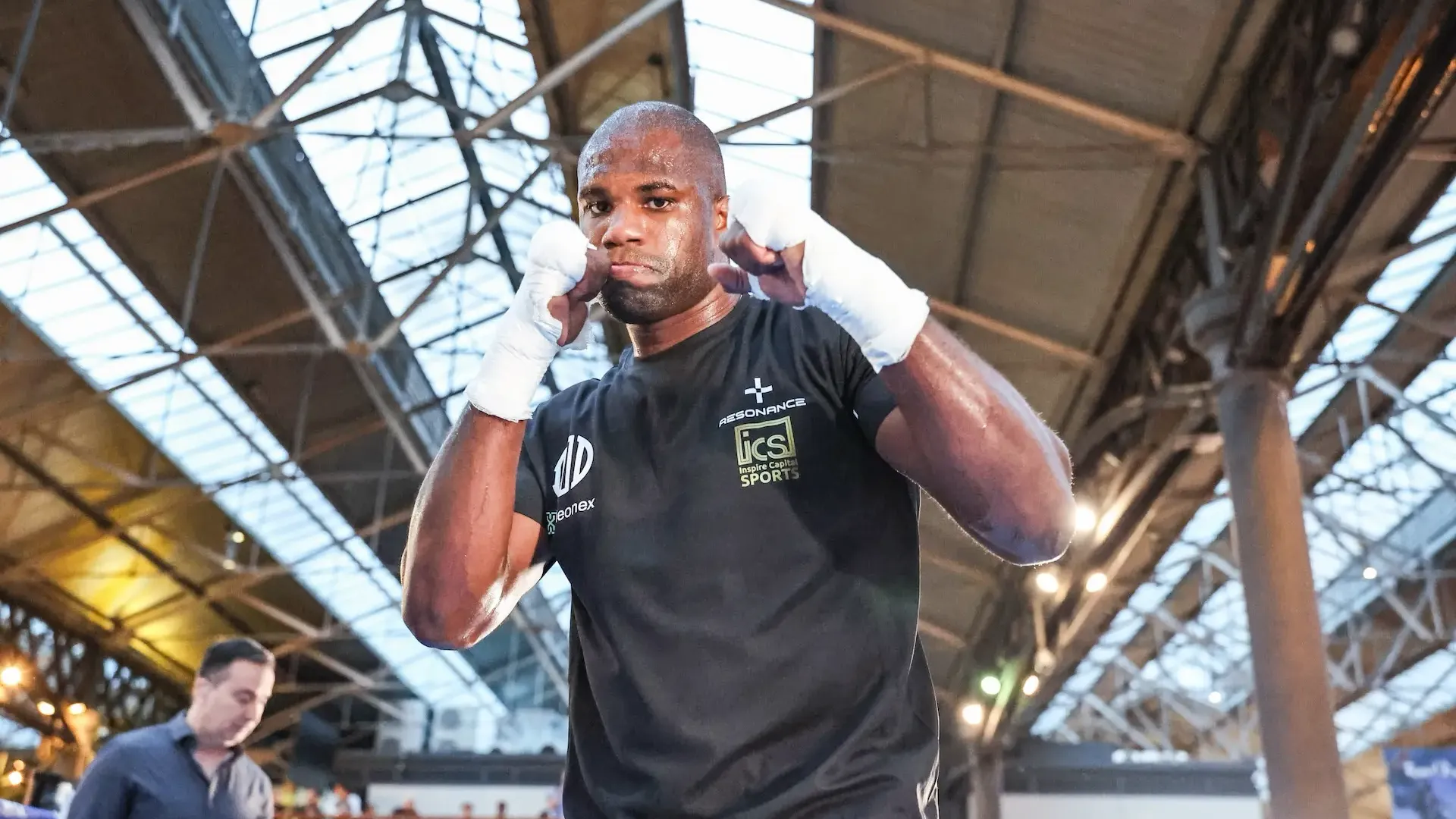 Dubois ready to turn nervous energy into chaos against Wardley