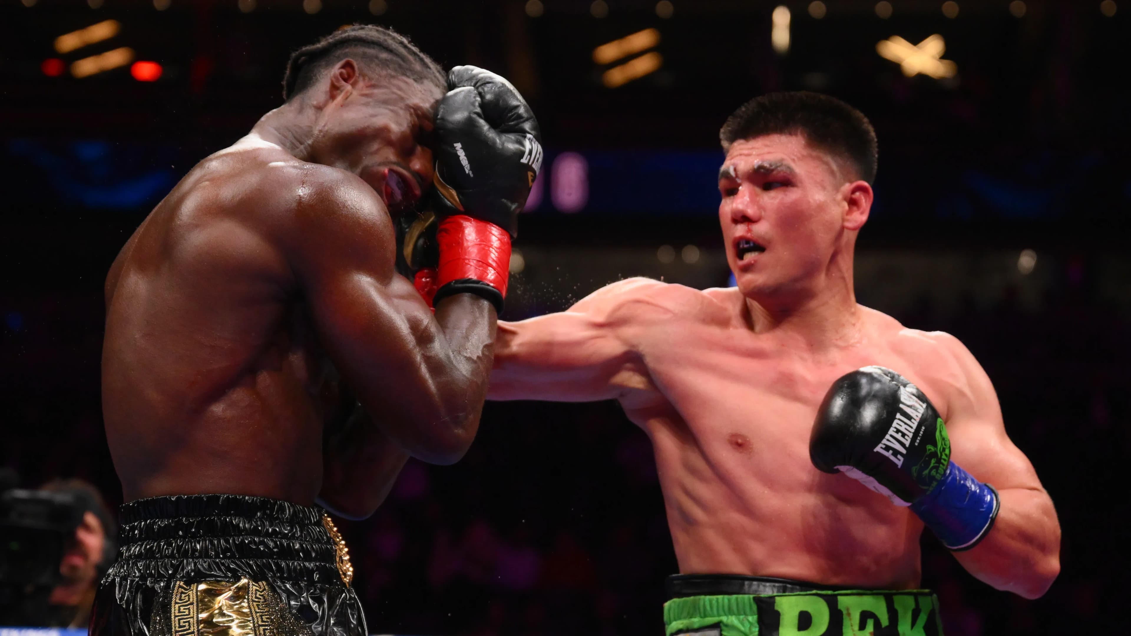 Melikuziev closes in on title shot against Munguia