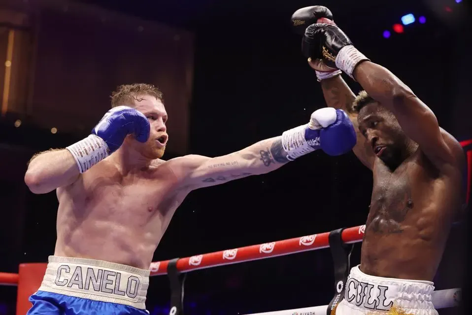 Does Canelo Alvarez still have legs or has Terence Crawford got him on the slide?