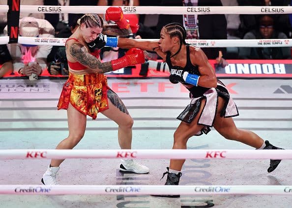 Alycia Baumgardner thumps Leila Beaudoin to retain titles on Paul-Joshua undercard