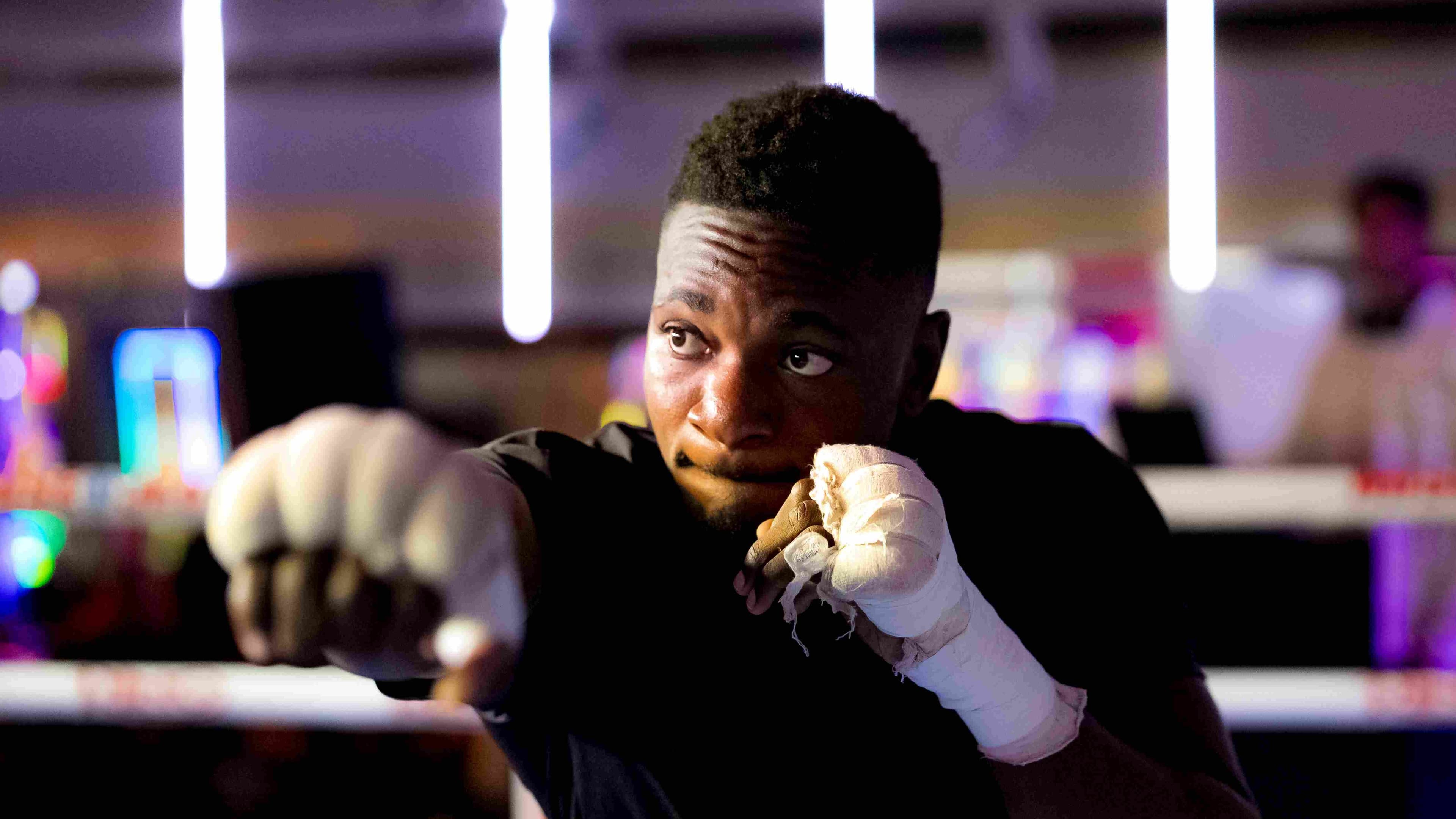 Mbilli remains wary of 'old but very dangerous' Canelo
