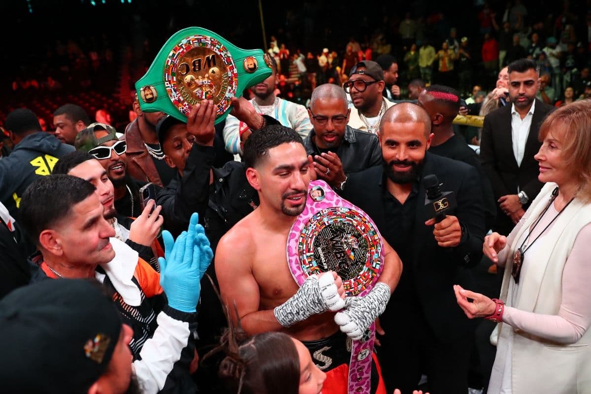 danny-garcia-gonzalez-fight (12).jpg